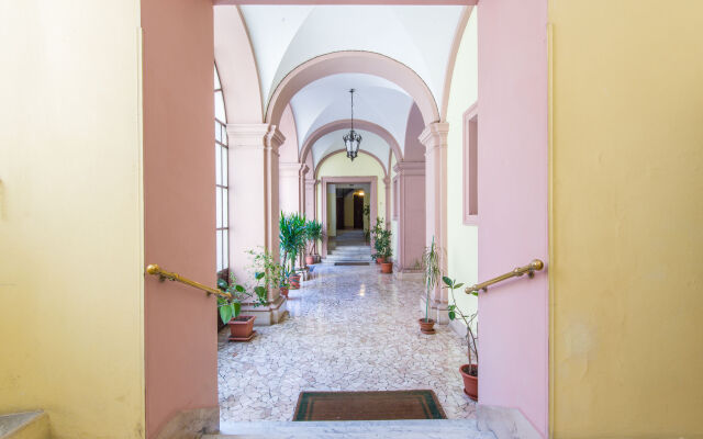 Penta Luxury House