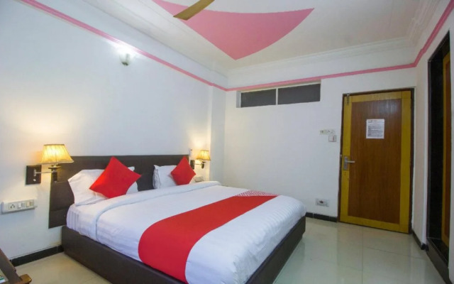 Hotel Silver Inn by OYO