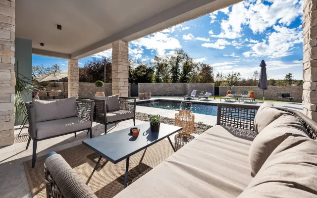 Villa Renata with Pool and Sauna