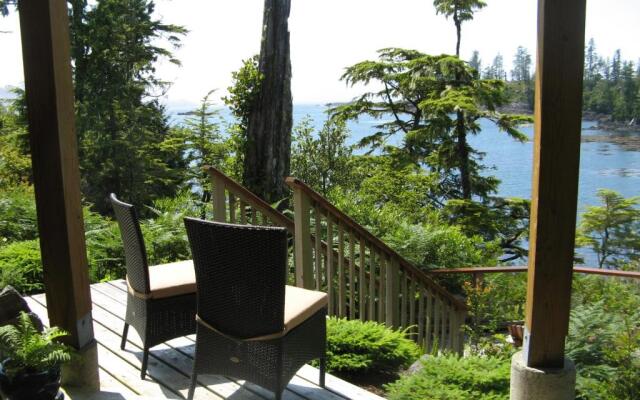 Reef Point Oceanfront B & B