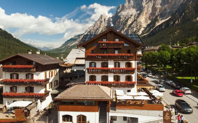 FIORI Dolomites Experience Hotel