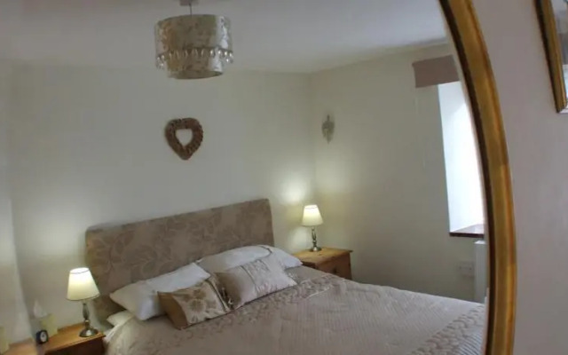 Ty Derw Country House