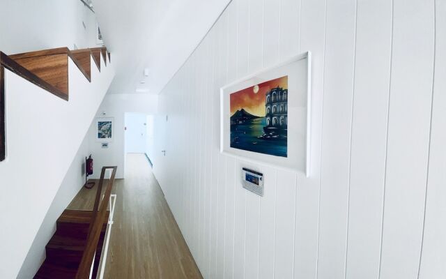 Partenope Hostel and Suites