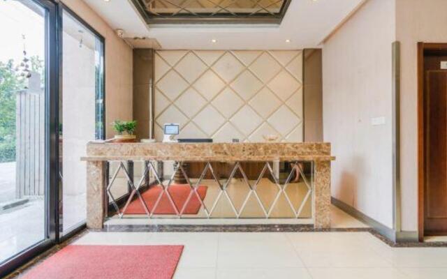 Fengtaoting Boutique Business Hotel