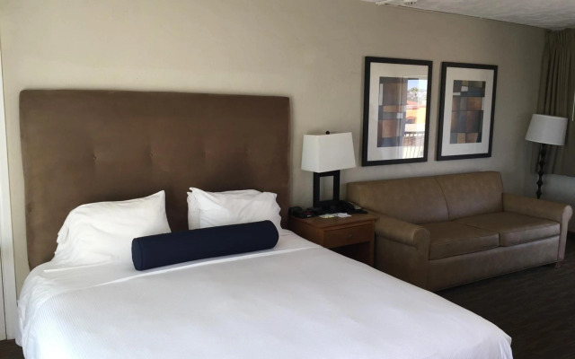 Surfer Beach Hotel