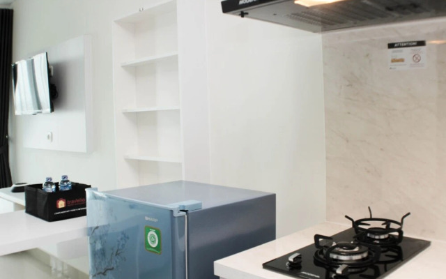 Best Choice and Comfy Studio Apartment LRT City Bekasi