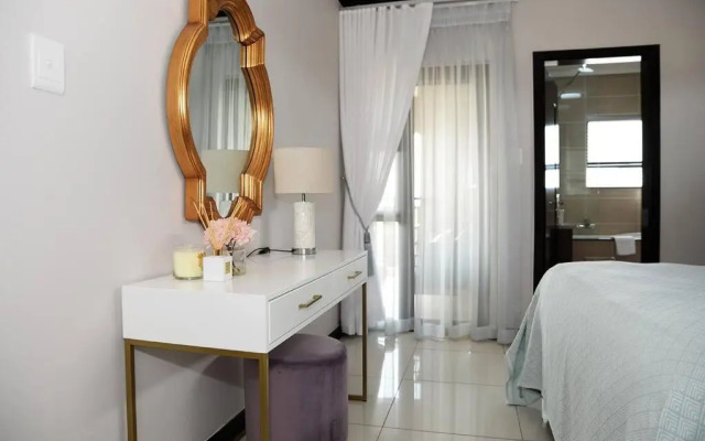 Vonzee apartment on Palmview Estate.