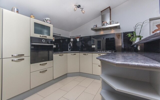 Amazing Home in Kanfanar With Wifi and 3 Bedrooms