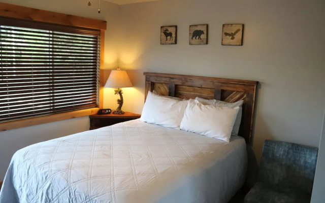Columbine Inn
