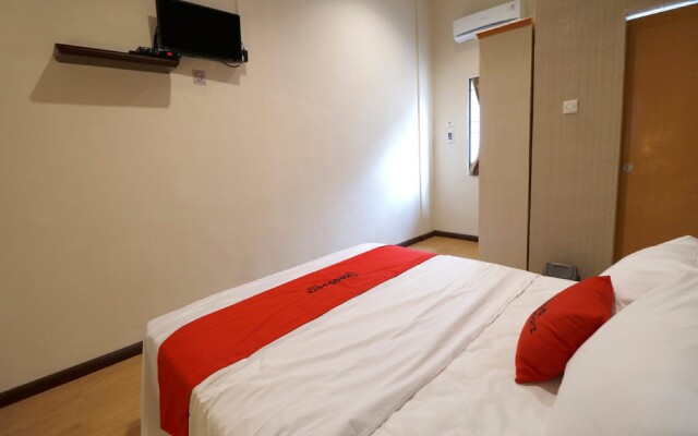 RedDoorz Plus near Universitas Sumatera Utara