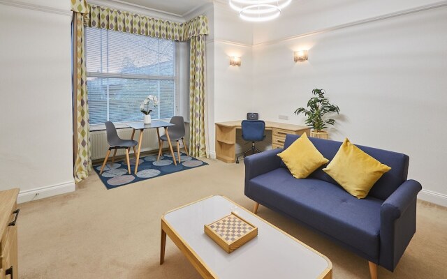 Host Stay Thamesview