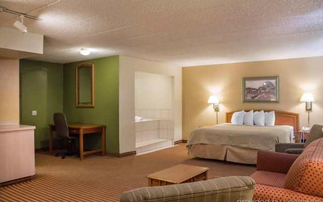 Econo Lodge Wickliffe - Cleveland East