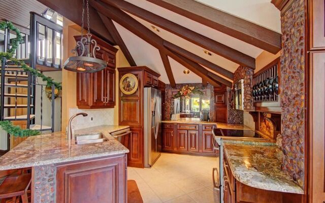 Porcupine Peak Condo