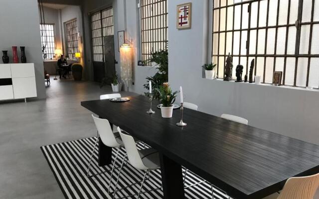 Loft Navigli with Private Garden