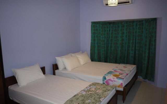Pesona Home2stay at Tasik Raban