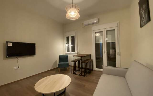 Cosy Frontage Modern Apartment With Balcony in Ano Kipseli