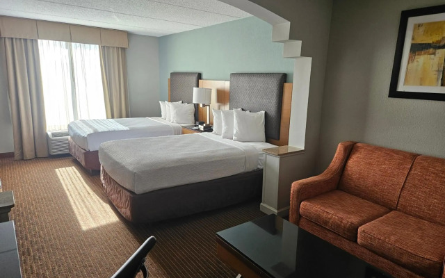 Wingate by Wyndham Greensboro/Coliseum