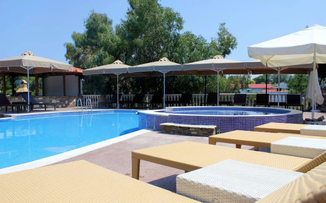 Zeus Hotel