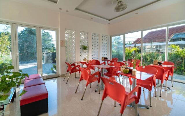 Ideal Villa and Hostel