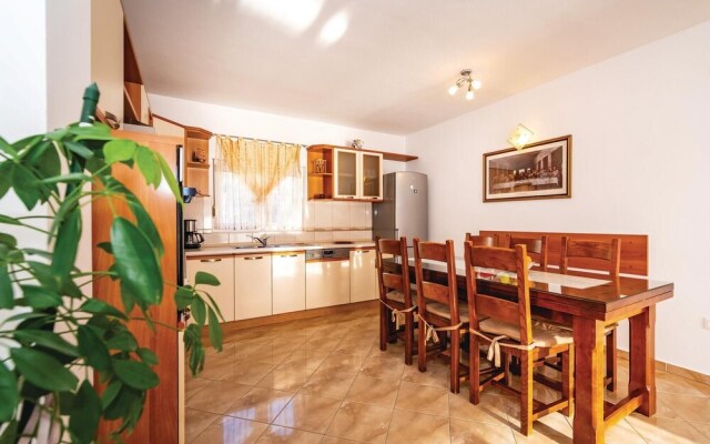 Awesome Home in Maslenica With Wifi and 3 Bedrooms