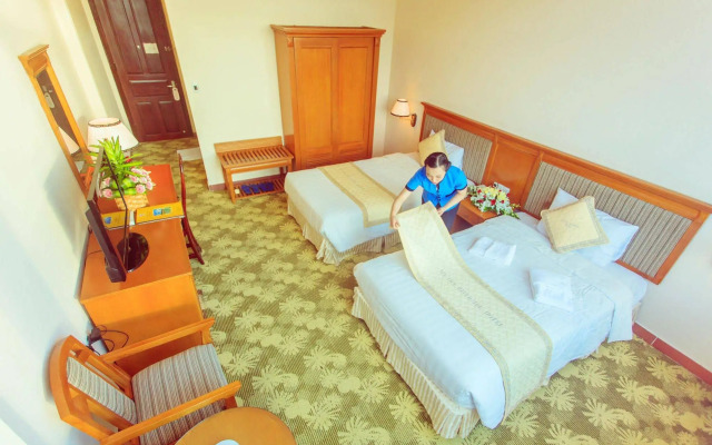 My Tra Riverside Hotel