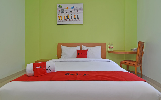 RedDoorz Plus @ Mahendradatta Denpasar