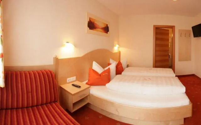 Apart Garni Haxn Tenne