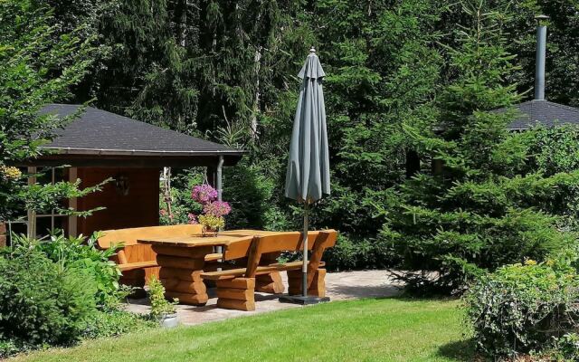 Authentic Chalet in Wibrin With Private Fish Pond