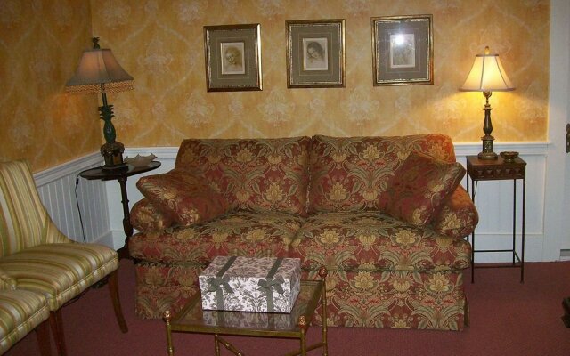 Winterwood at Petersham