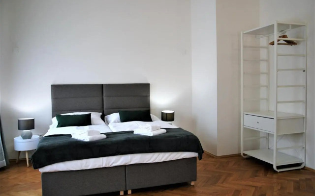 White Swan Boutique Apartments