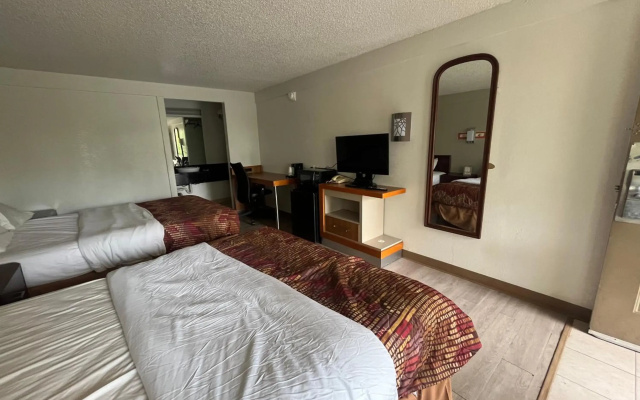 Rodeway Inn Washington PA