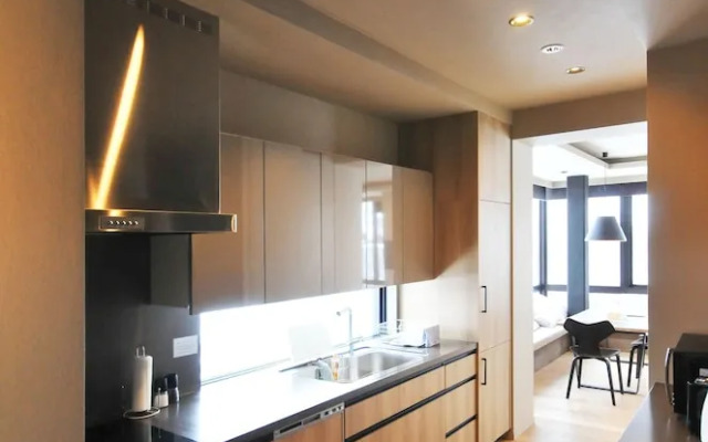 Matthew Suites