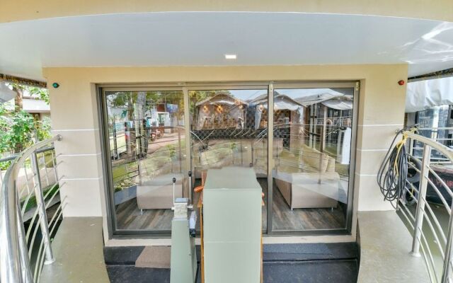 OYO 16838 Big B Houseboat 10 BHK