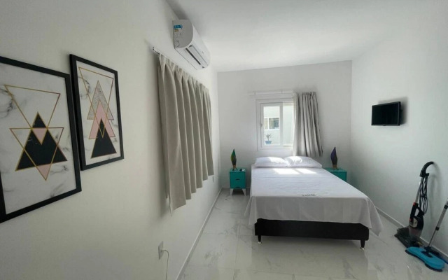 Belo Chal La Casa de La Familia Vista Piscina