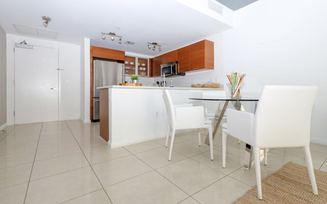 Miami World Rental - Midtown 507