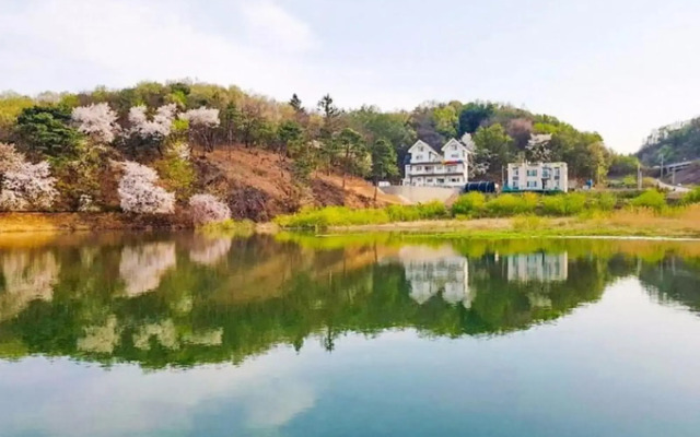 Anseong Pension Ddeulanche