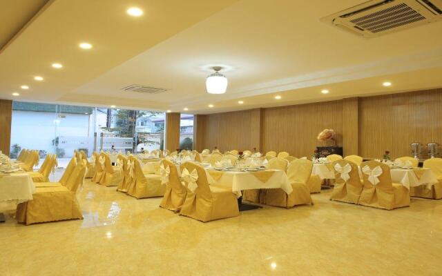Red Palace Hotel