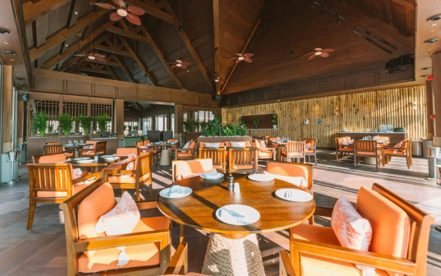 Royal Saray Resort