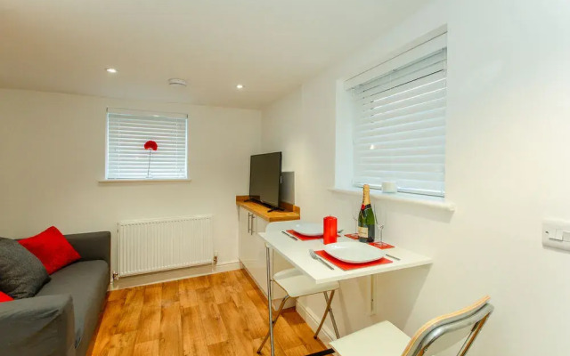 Flat 1 Front Street