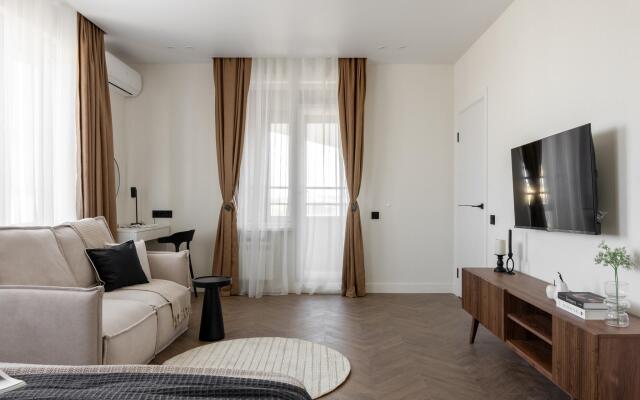 OneRent on Parfenovskaya Street