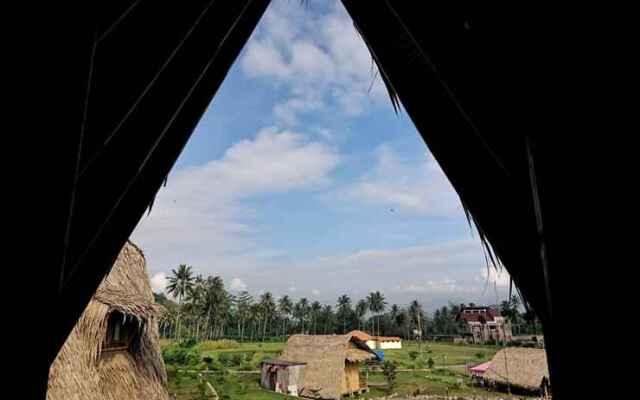 Balkondes Kembanglimus