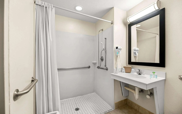 Townhouse Orlando West (ex.Red Roof Inn Orlando West - Ocoee)