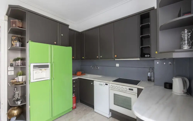 Massive 2-apartment Combo Unbeatable Acropolis Views Sleeps 9