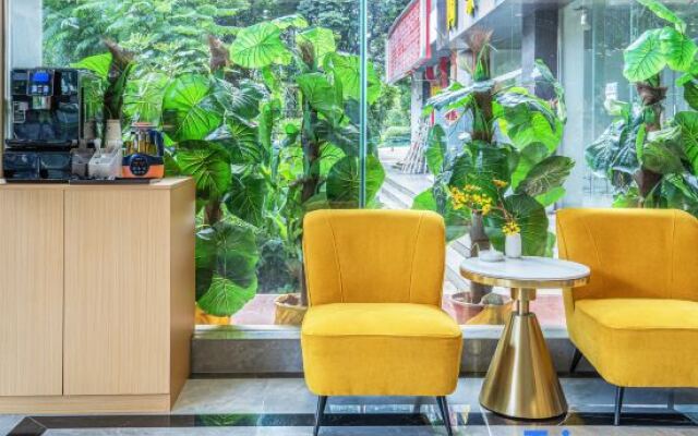 Dianchi Yunheng Hotel (Kunming Xishan District People's Court Branch)