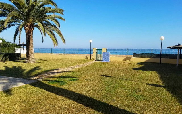 AP2206 Punta Marines Llac Victoria