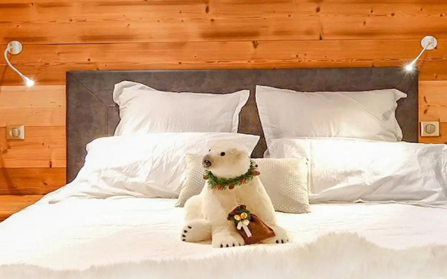 Cosy Chalet in Village of Les Allues