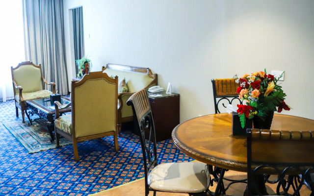 Ramee Guestline Hotel Qurum