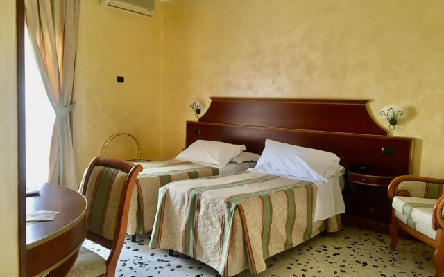 Hotel Astoria