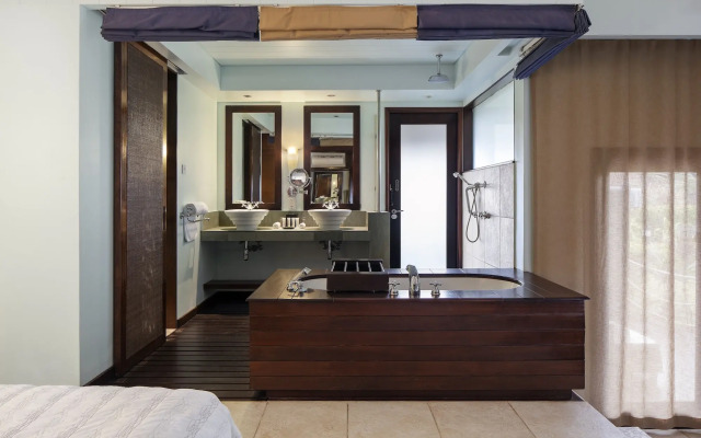 Fisherman’s Cove resort