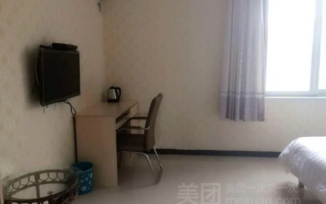 Xinglong Jiahong Inn